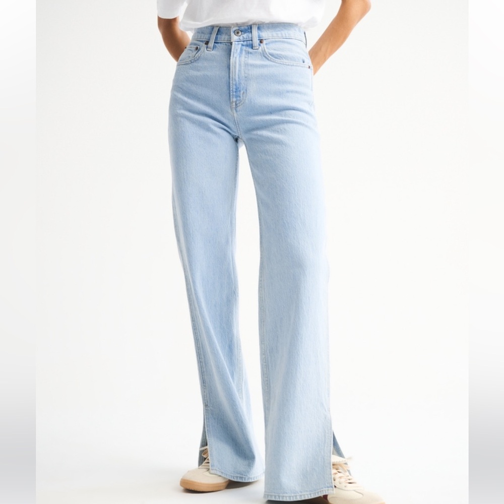 Abercrombie Women's Curve Love Ultra High Rise 90s Straight Jean 14 long